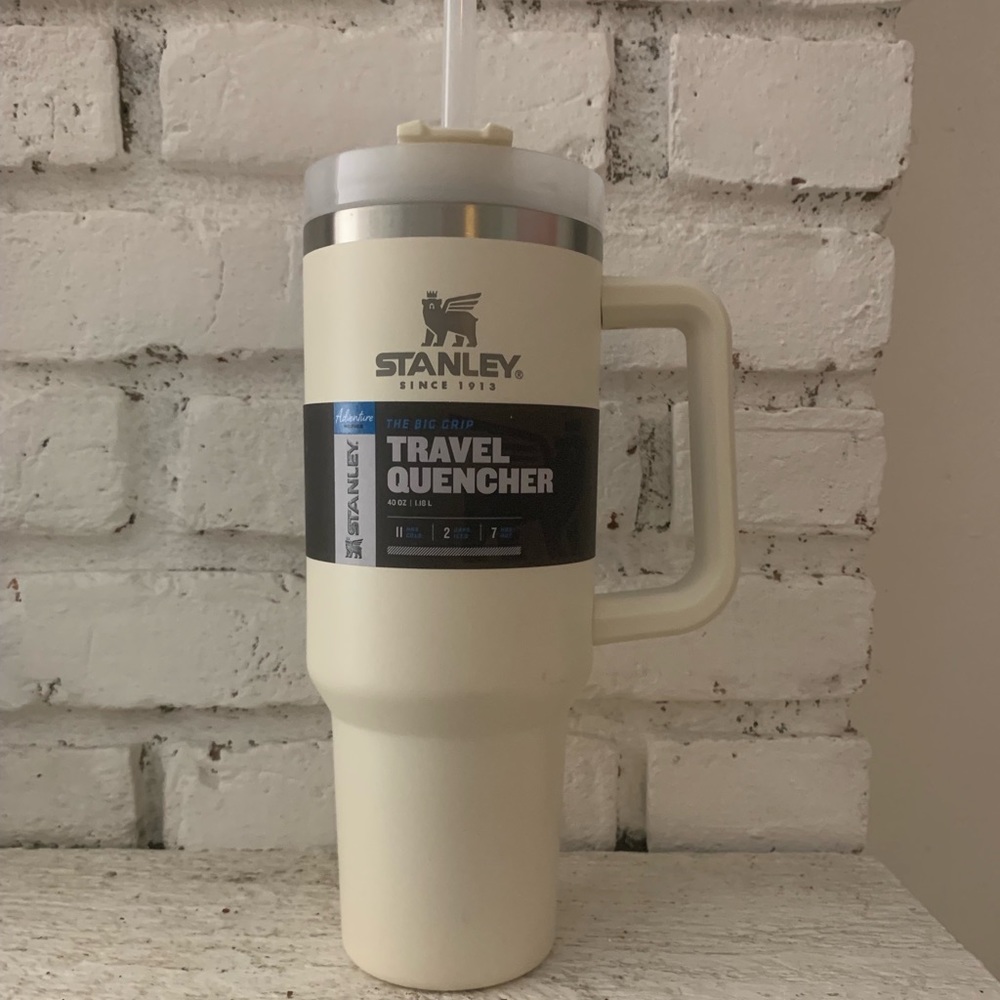 Stanley 40 oz. travel quencher tumbler white